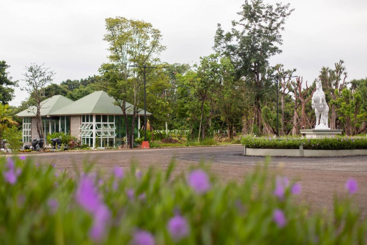 The Chamuang Forest 坤西育府 外观 照片