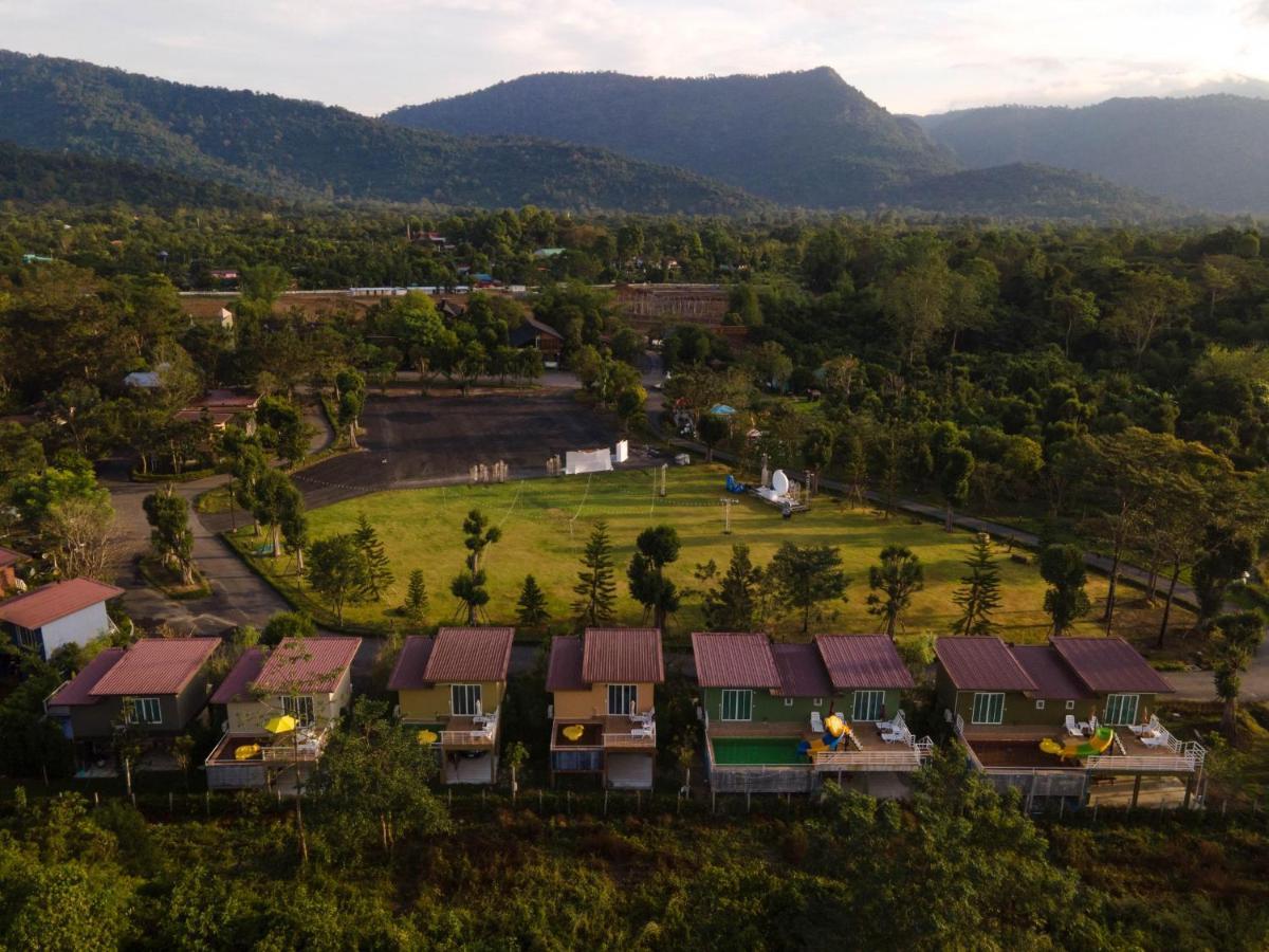 The Chamuang Forest 坤西育府 外观 照片